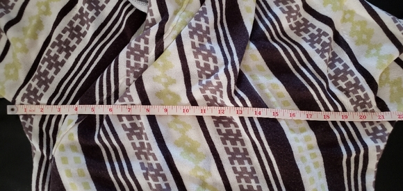 OhMG! Cardigan with 2 front pockets. - Picture 5 of 5